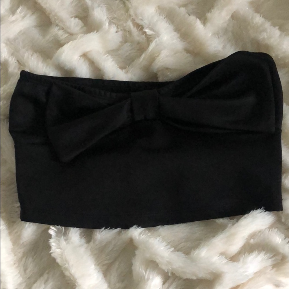 Strapless bow croptop